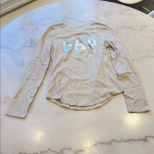 NWOT GAP Beige thermal Long Sleeve Tee with gold Logo